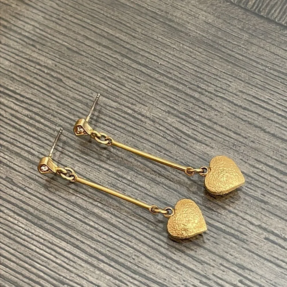 Vintage 1980’s Gold-tone Textured Heart Drop Earrings